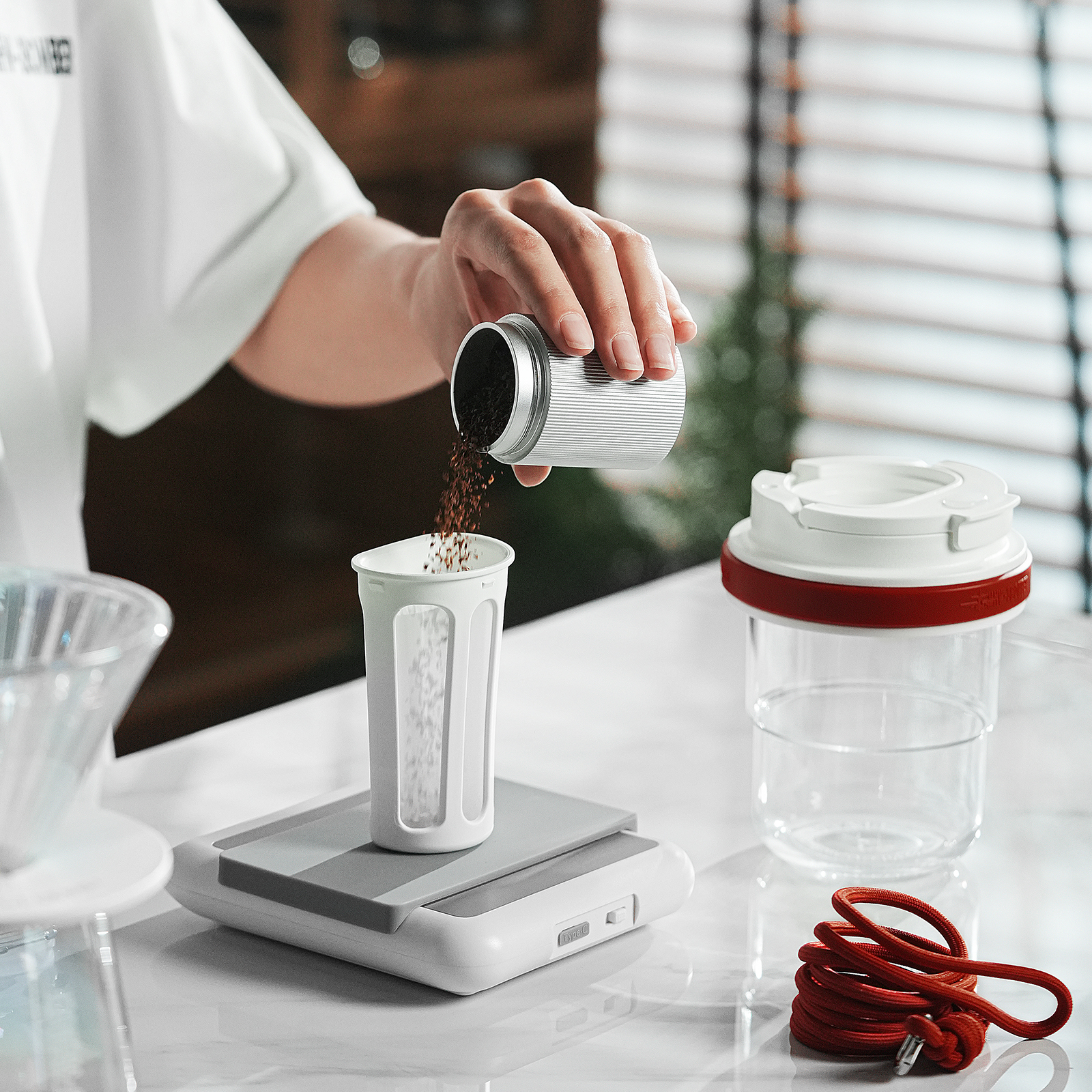 Coffee Tea For Me - MHW-3BOMBER Portable Cold Brew Coffee Maker