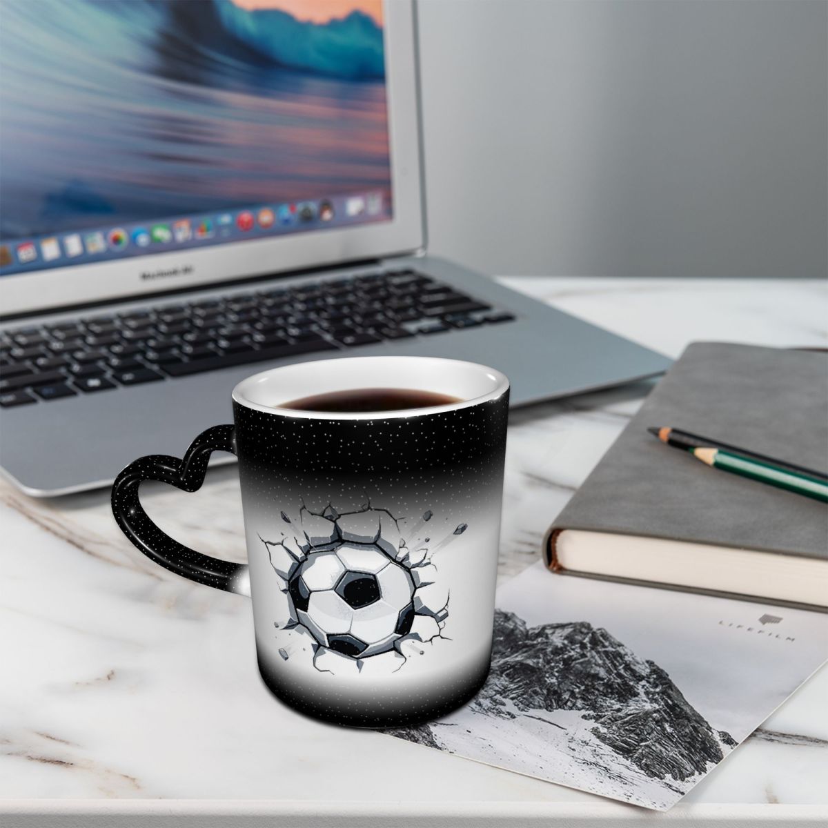 Soccer Ball 3d Art Drawing Wor - Draw Coffee And Tea 리뷰 및 가격